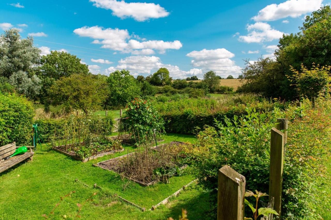 Pounce Hall -Stunning Historic Home In Rural Essex Saffron Walden Extérieur photo